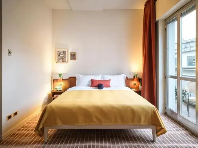 Medium Double room