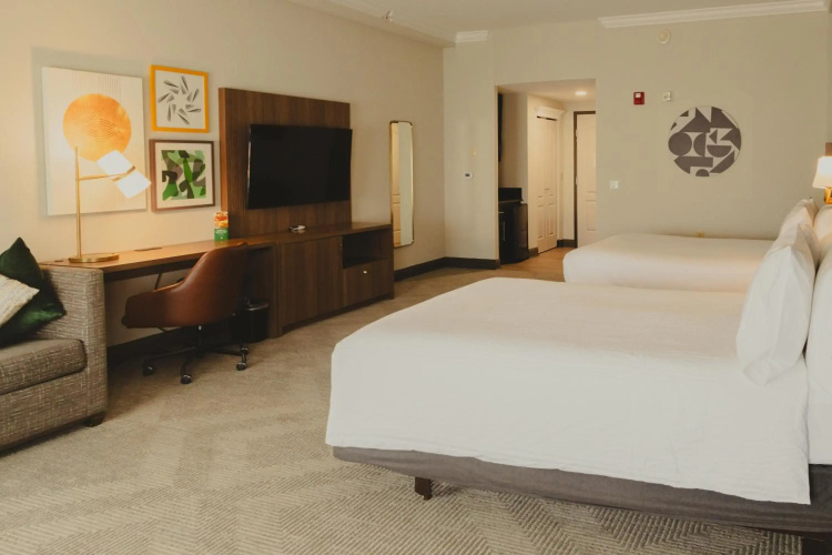 Holiday Inn Macon North by IHG