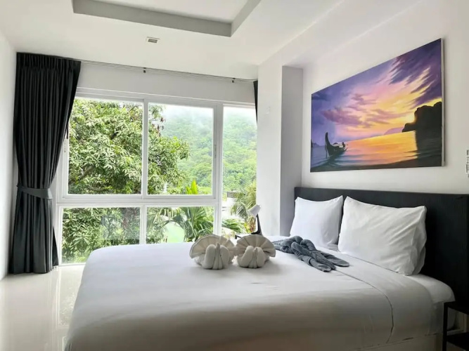 6-37 - 2 Bdr Condo With Balcony and Shared Pool