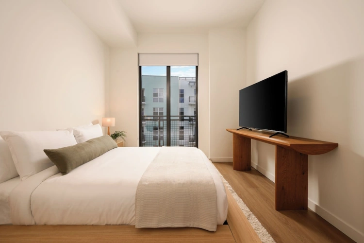 1 Bedroom Suite with balcony