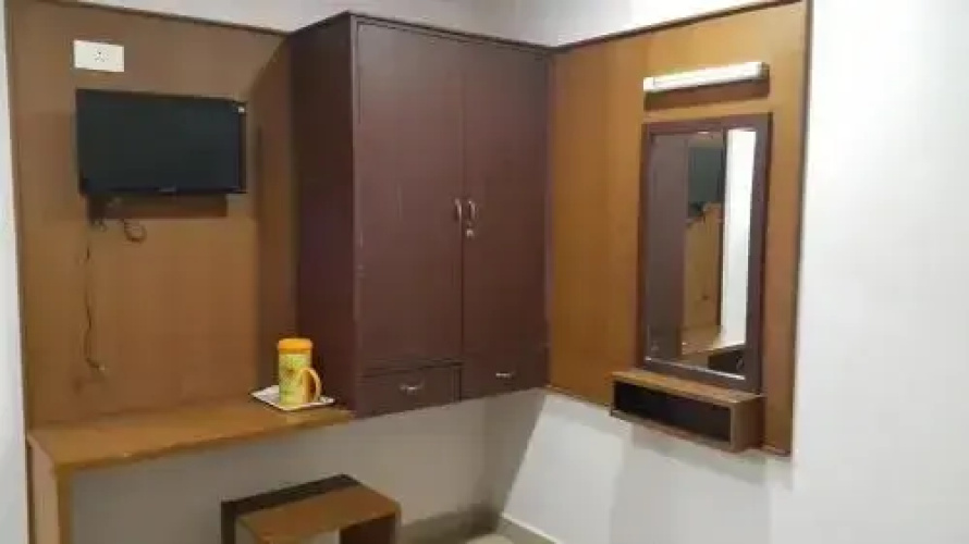 Nest Budget Hotel
