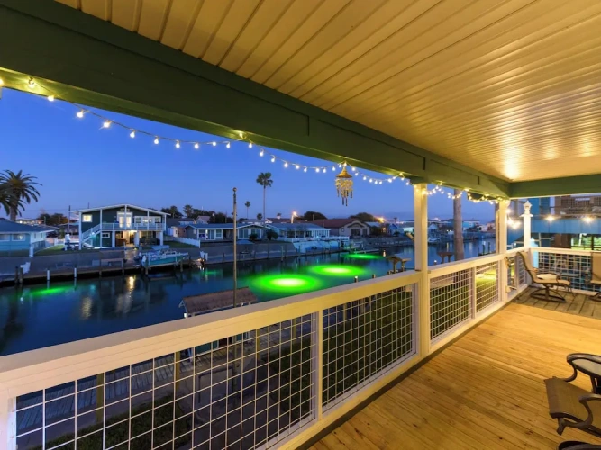 3 Bedrooms Cottage with balcony