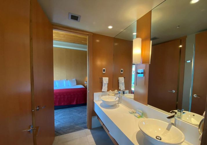 Penticton Lakeside Resort & Conference Centre photo 9