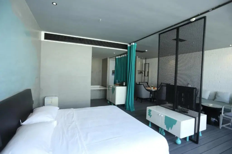 YueLanwan Seaside Resort Hotel