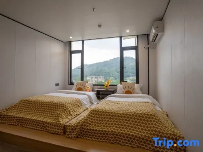3 Bedrooms Suite with river view