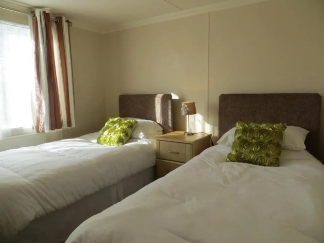 2 Bedrooms Apartment
