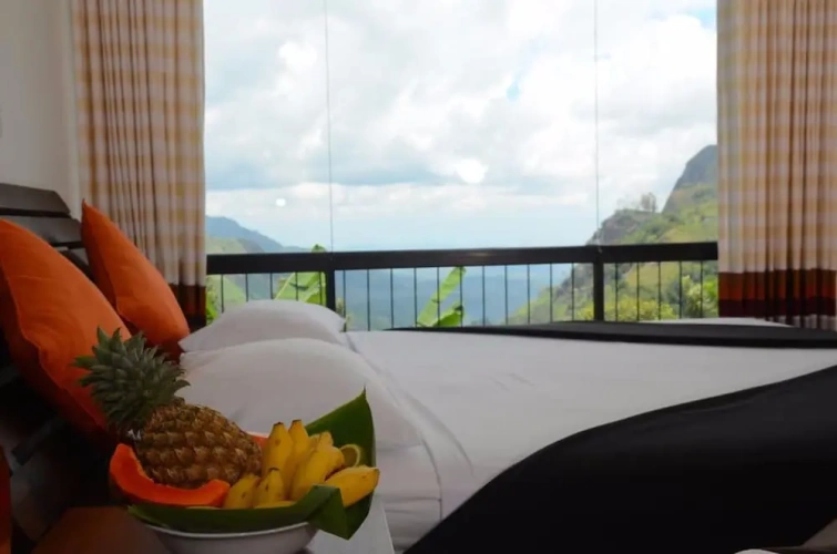 5 Bedrooms Deluxe room with view