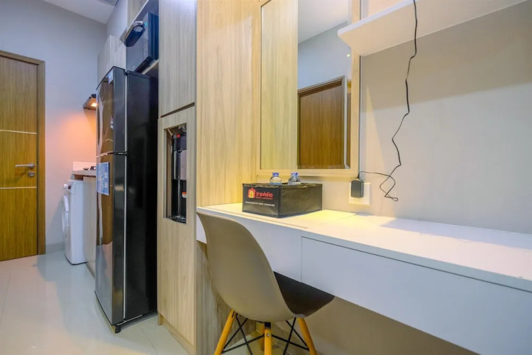 Homey and Warm Studio Apartment Oasis Cikarang