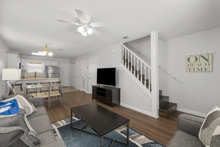 6402 Beach Dr - Seabatical B