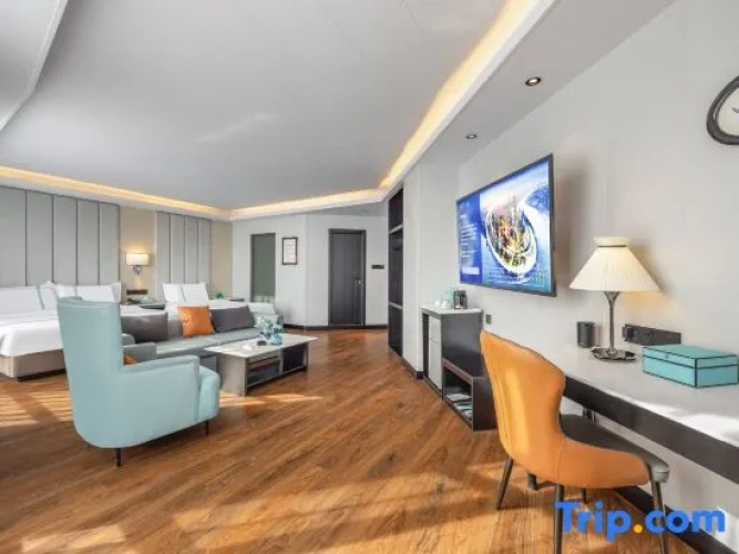 Deluxe Family room