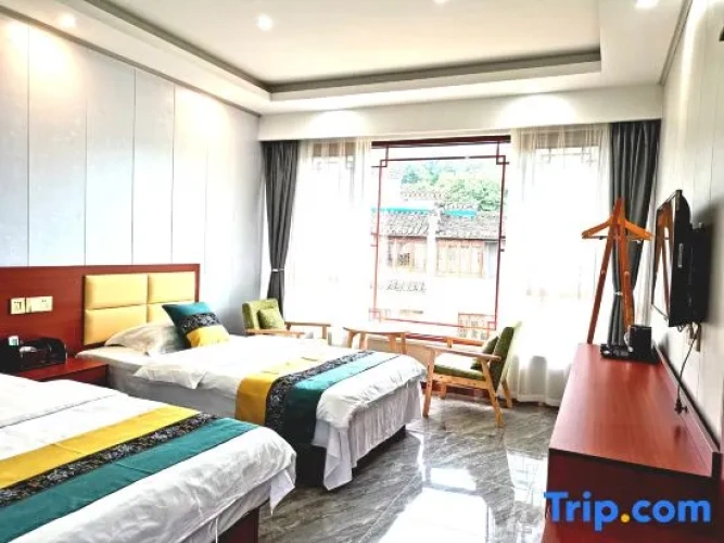 Standard room with canal view