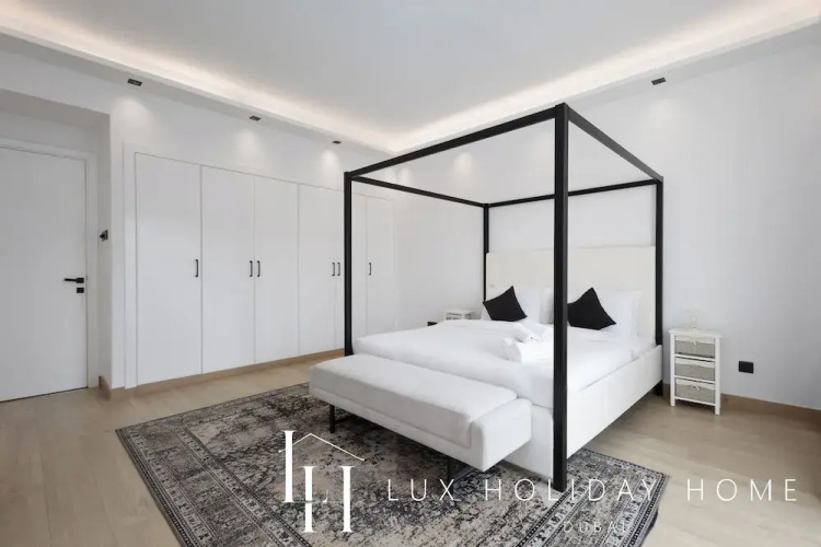 LUX The Serene Springs Villa