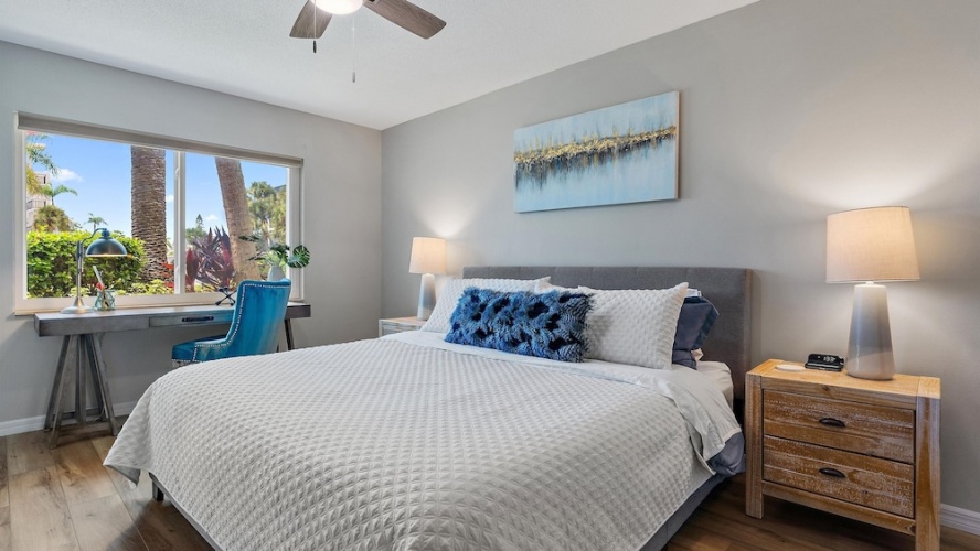 Beach Way Getaway 2 Bedroom Condo by RedAwning