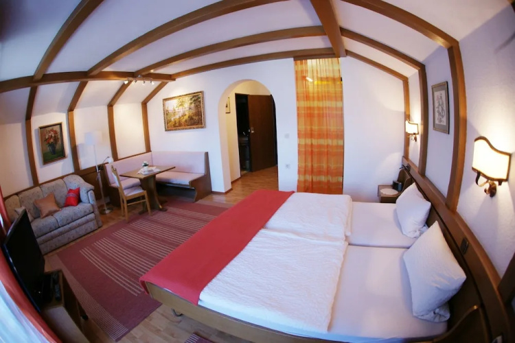 Hotel St. Georg, Bild 6