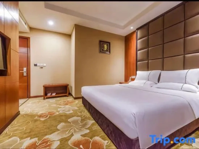 Standard Double room with view