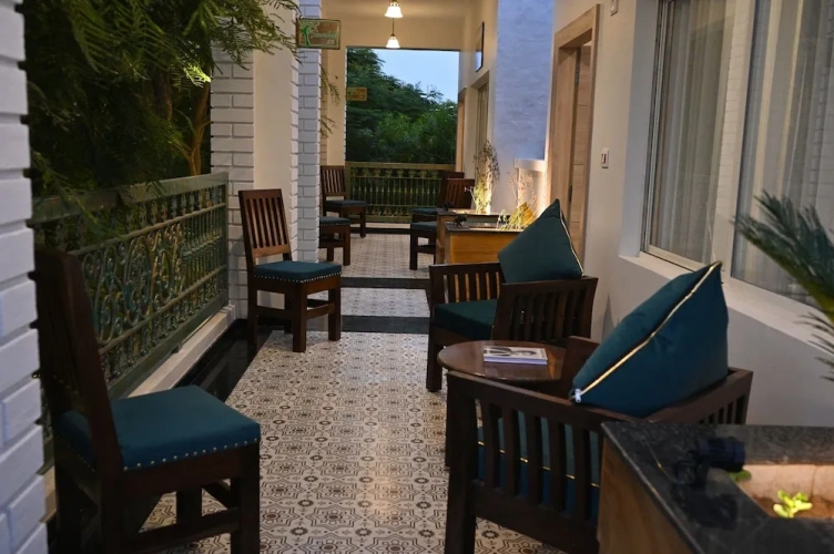 Premium Double Suite with garden view