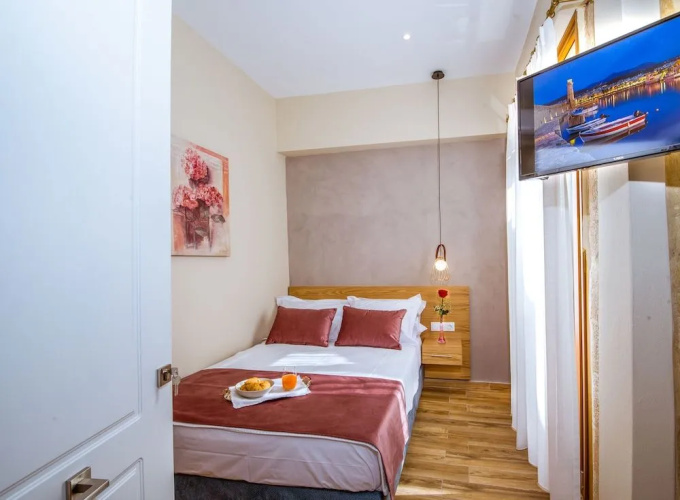 Elma Suites