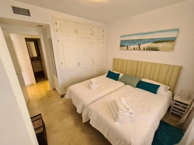 2 Bedrooms Apartment