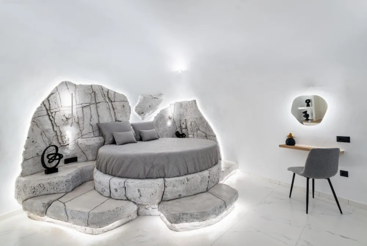 White Occhio Villa Santorini