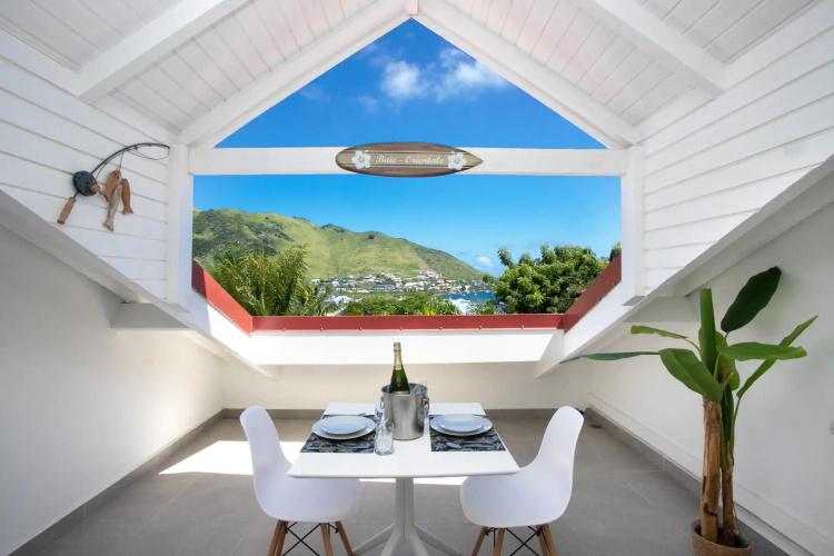 Beautiful suite S12 with pool and sea view