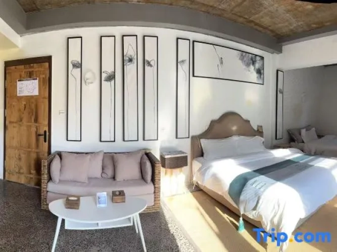 Standard Double room with view