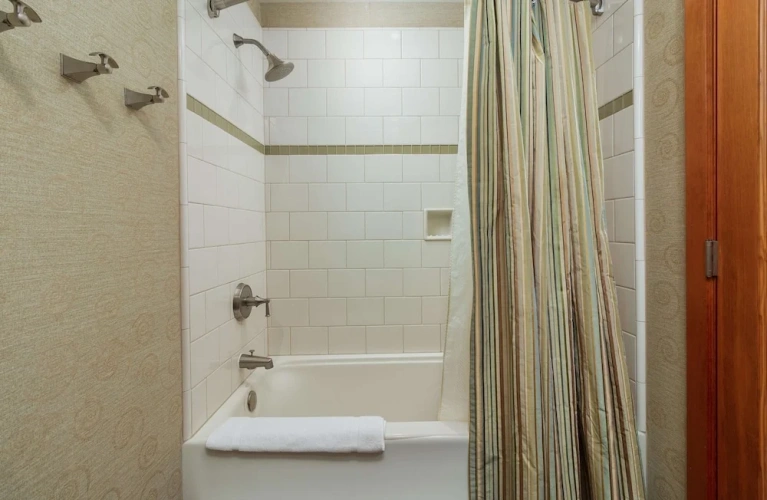3 Bedrooms Grand Cottage