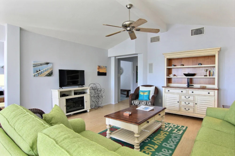 Beach Bungalow 3302 by RedAwning