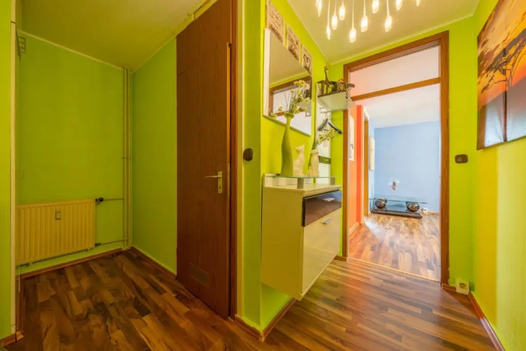 ID 4306 | Private Apartment