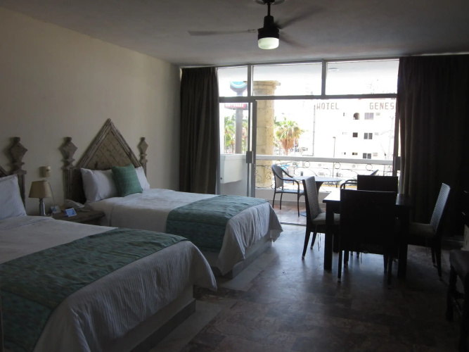 Hotel Solamar Inn