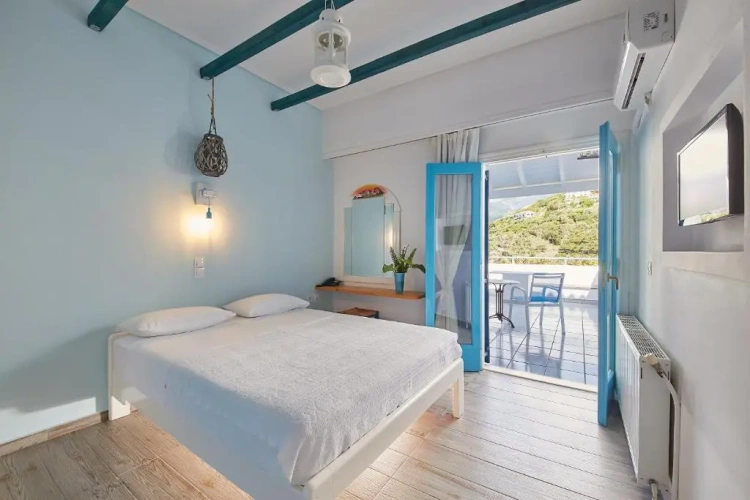 Apartment with sea view