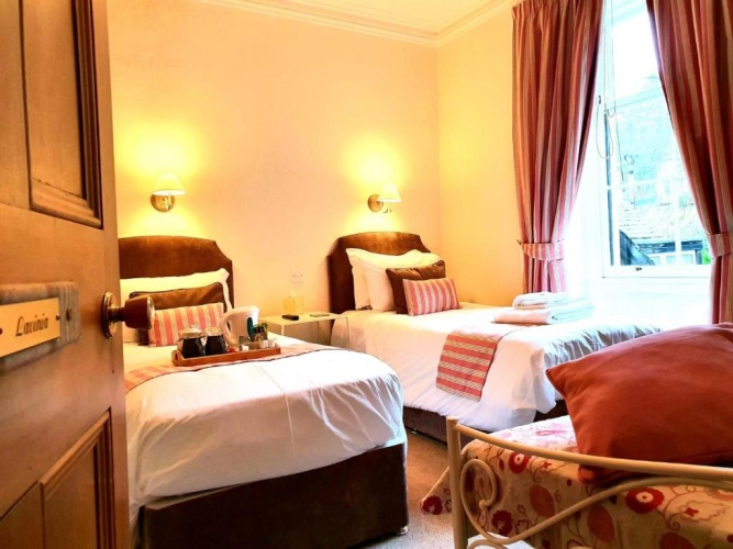 Classic Triple room