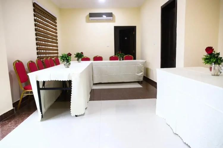 Janjay Hotel