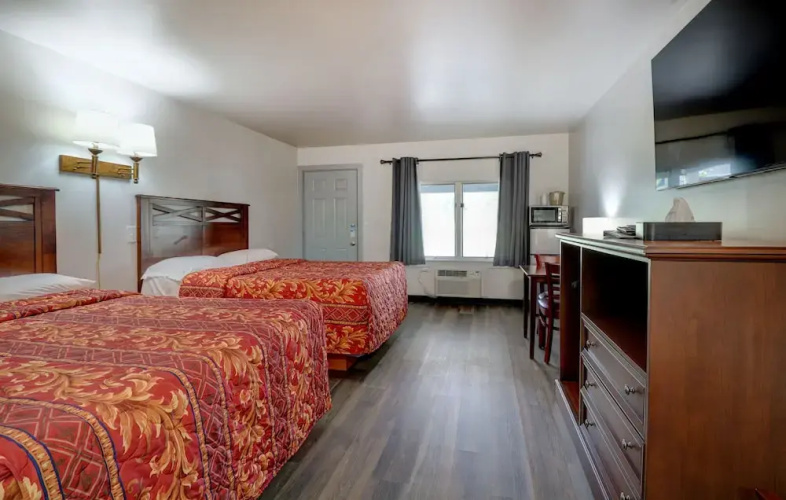 Canaan Motel