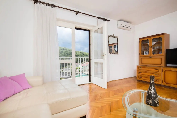 Apartments Marija Brac