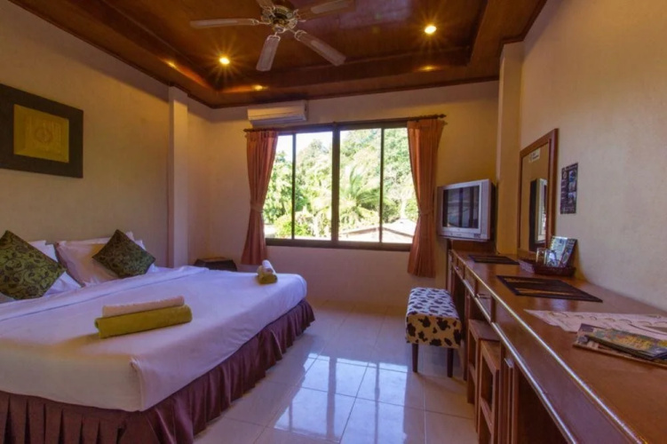 Goodtime Beach Hostel - Adults Only