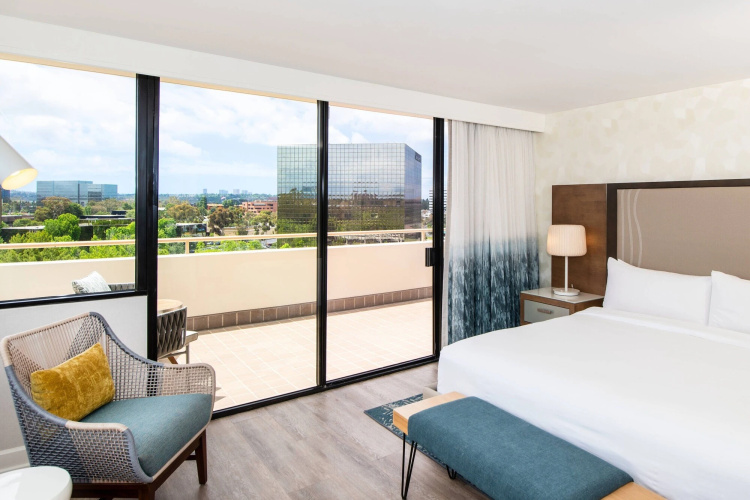 Renaissance Newport Beach Hotel photo 8