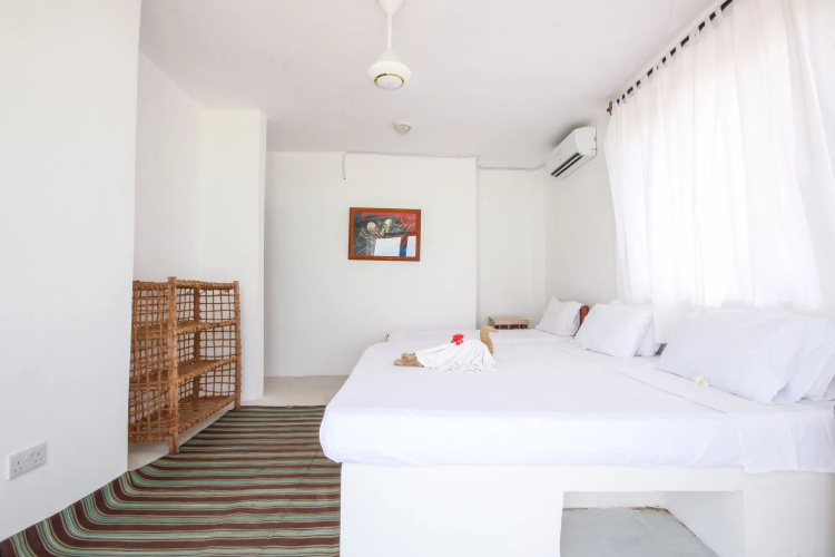 Coral Rocks Hotel & Restaurant