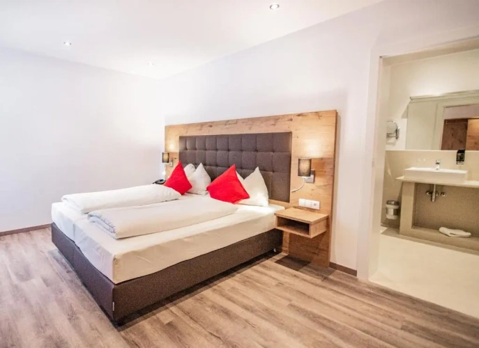 Superior Double room with balcony