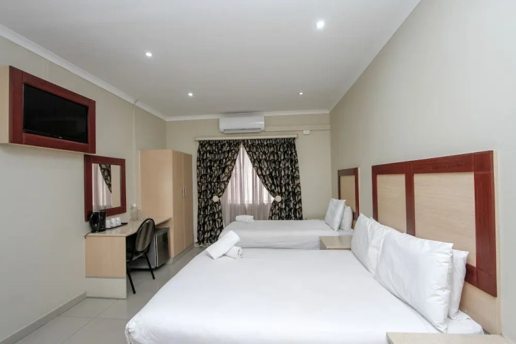 Deluxe Triple room