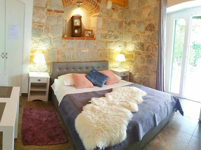 Jes boutique rooms