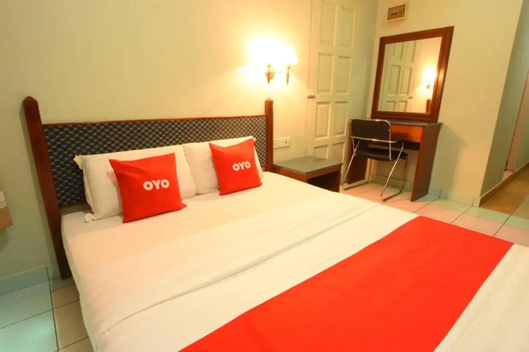 OYO 89642 Highway Inn