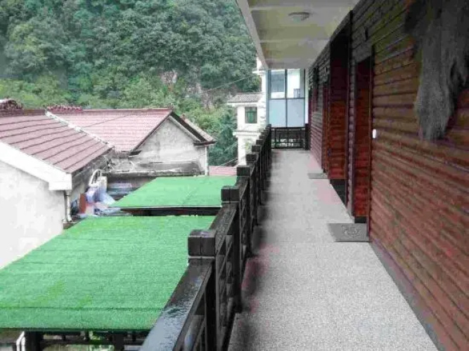 Shuimoting Xibiancheng Inn