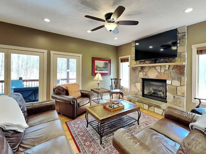 3 Bedrooms Cottage