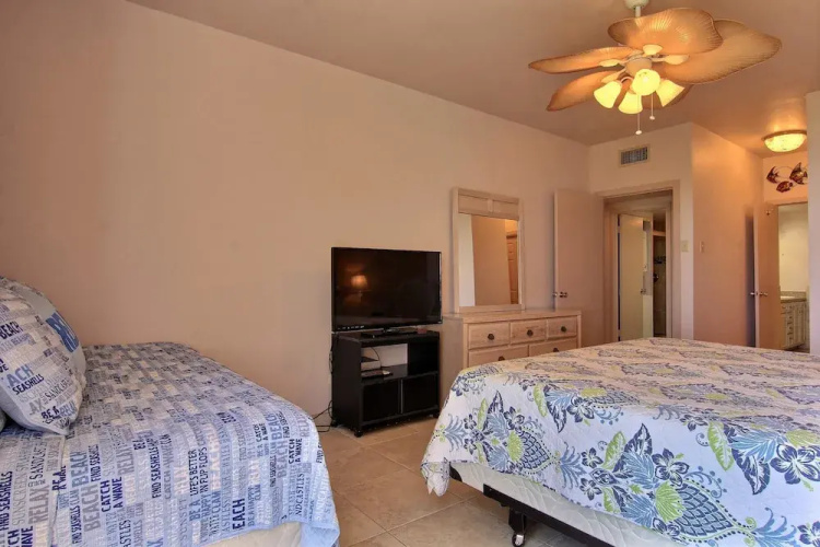 Channelview 103