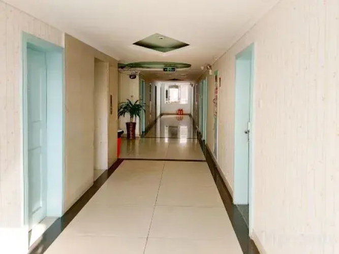 Margaret Holiday Hotel