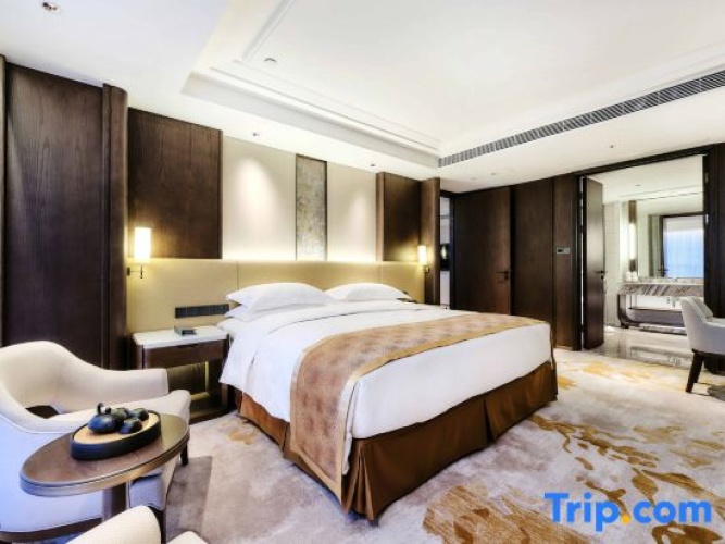 Deluxe Double Suite