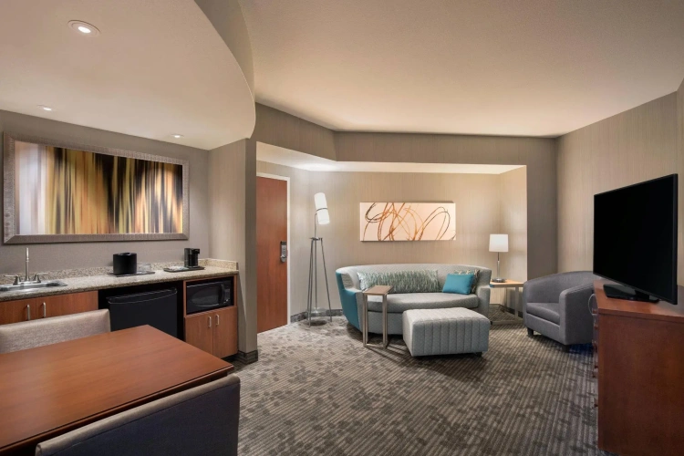 2 Bedrooms Suite
