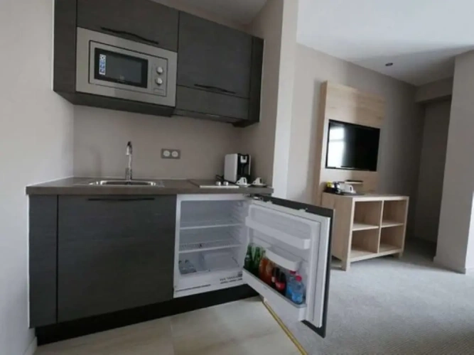 Superior Apartment with land view