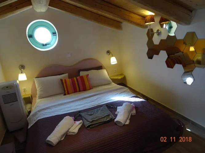 2 Bedrooms Villa