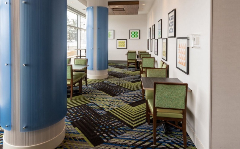 Holiday Inn Express & Suites Saskatoon East - University photo 10